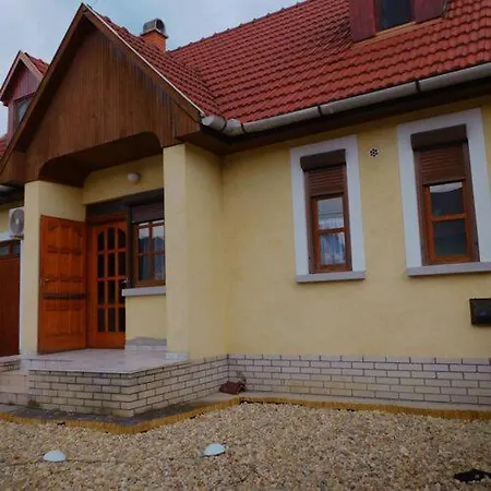 Luxor Vendeghaz * Bogács