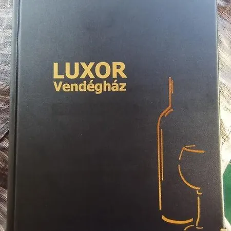 Luxor Vendeghaz *